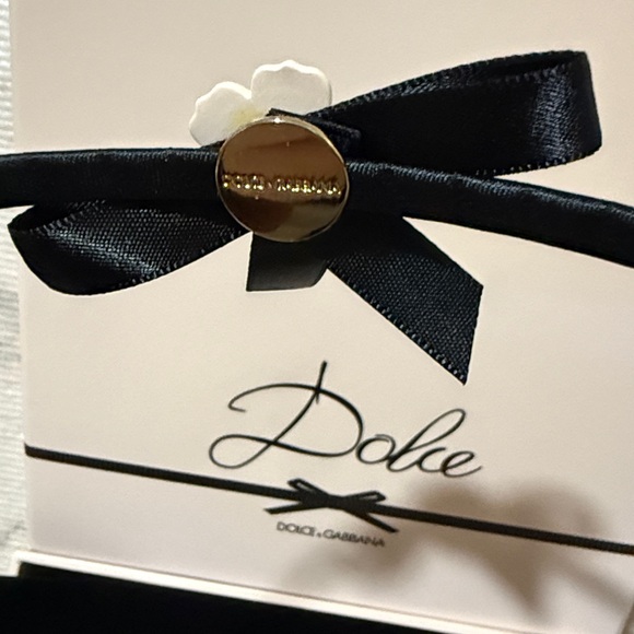 Dolce & Gabbana Beauty Flower Ribbon Headband With Box & Dustbag - Picture 7 of 9